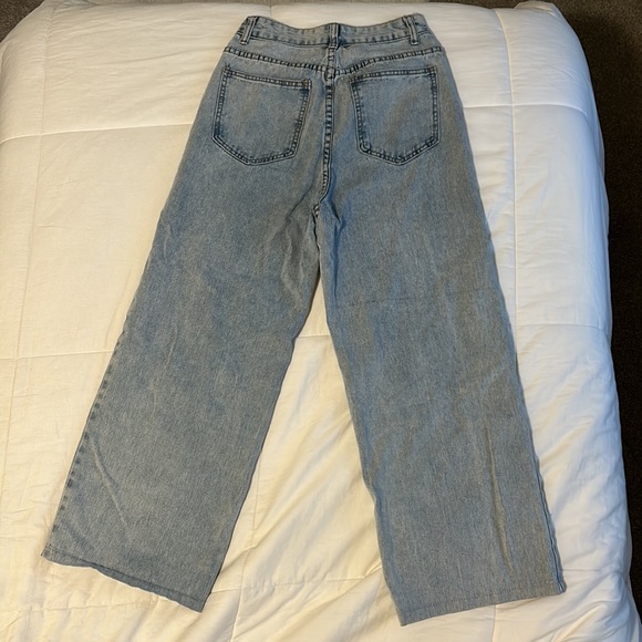 Urban planet light washed high rise jeans - Picture 2 of 3